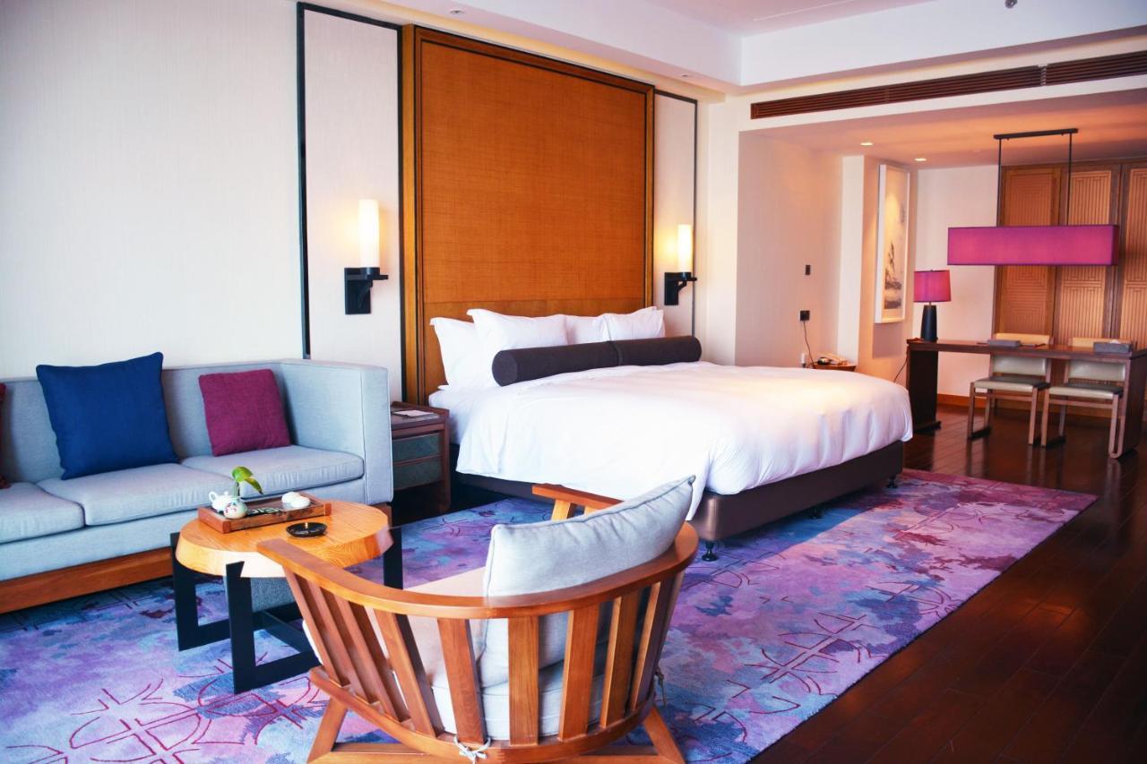 Crowne Plaza Huangshan Taiping Lake, An Ihg Hotel Exterior photo